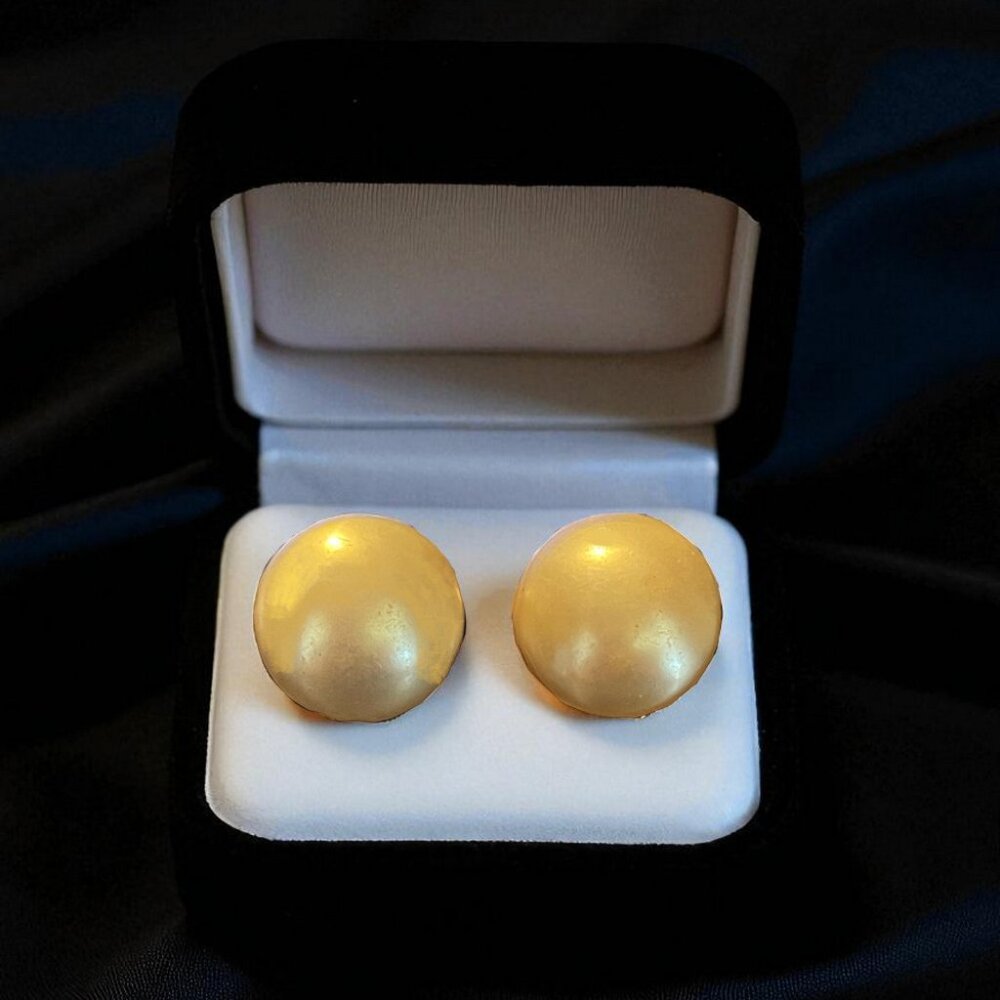 Vintage 1950s Golden Pearl Button Screw-Back Earrings